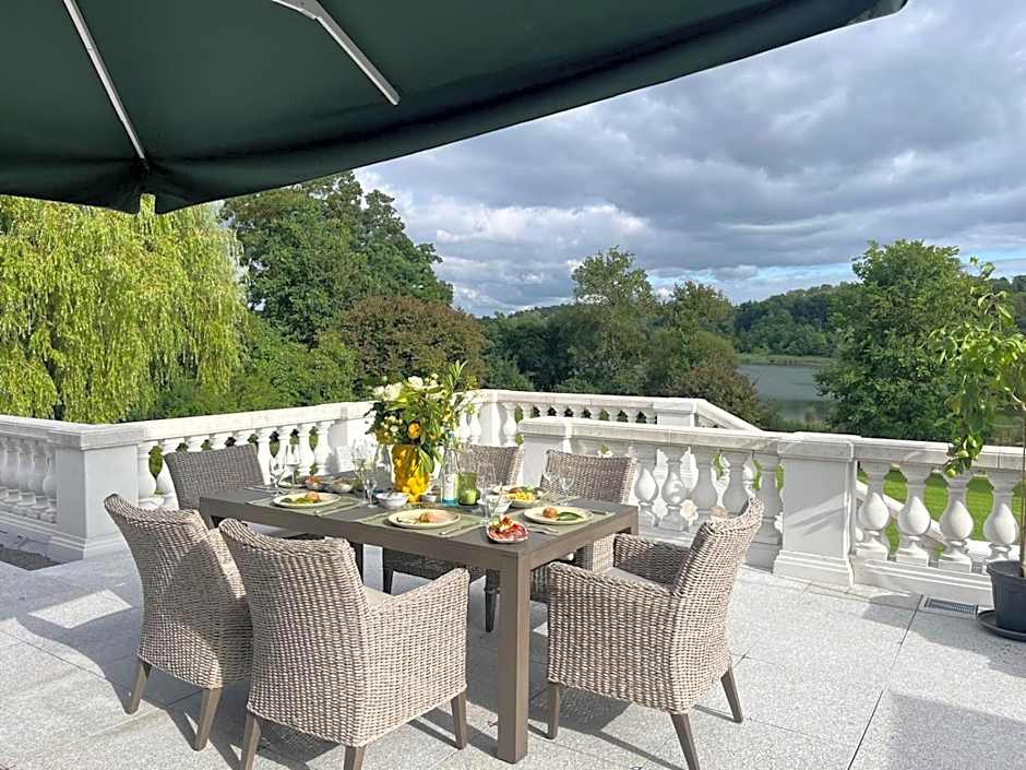 THERESET Schloss Groß Plasten