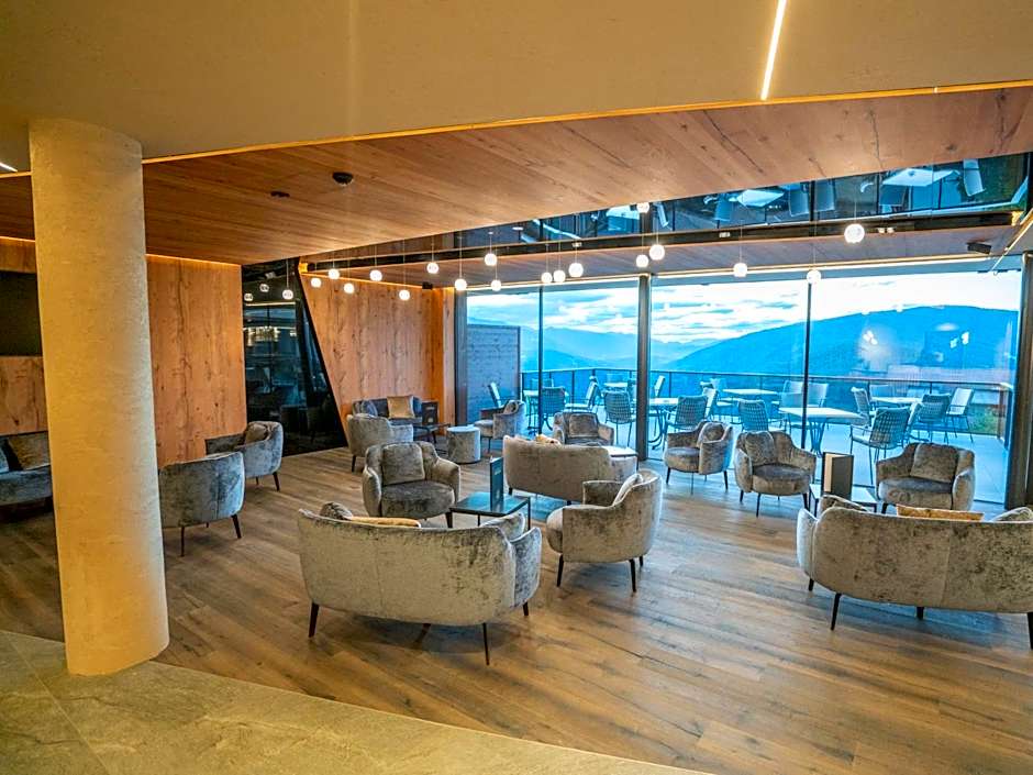 Hotel Purvita - Ski In Ski Out - Infinity Pool