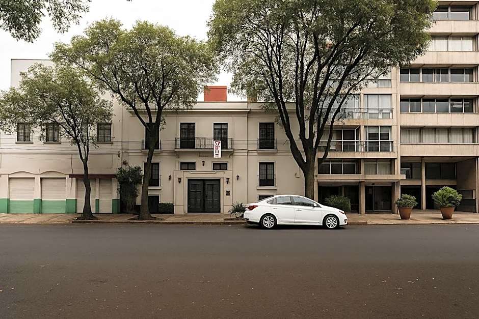 Casa Danubio Reforma by VH