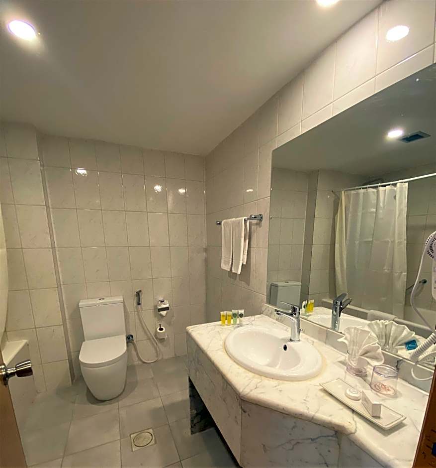Silk Road Hotel