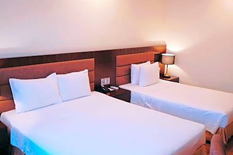 Deluxe Family Triple