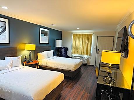 2 Double Beds Non-Smoking