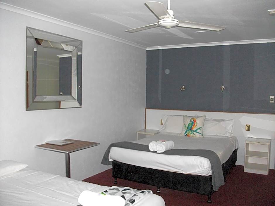 Beerwah Glasshouse Motel