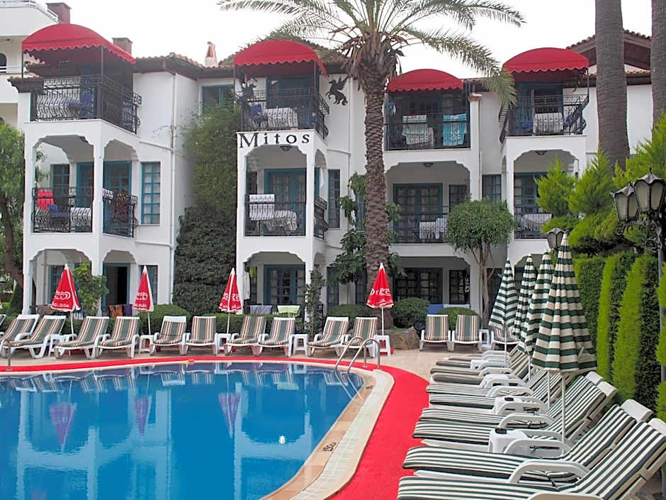 Mitos Apartments