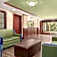 Super 8 by Wyndham West Greenwich/Providence