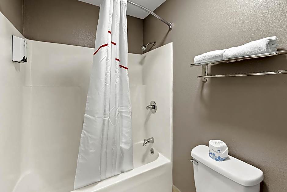 Red Roof Inn Muscle Shoals