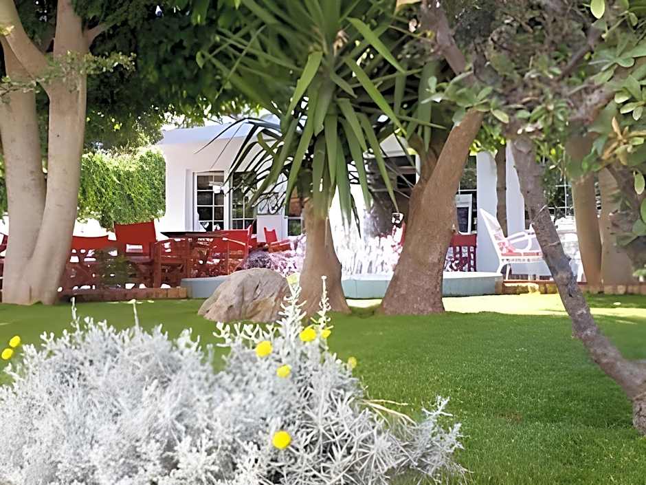 Amazones Villas Apartments