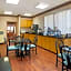 Econo Lodge Inn & Suites Forest