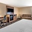 Clarion Pointe Indianapolis Airport