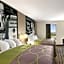 Super 8 by Wyndham Stafford/Springfield Area