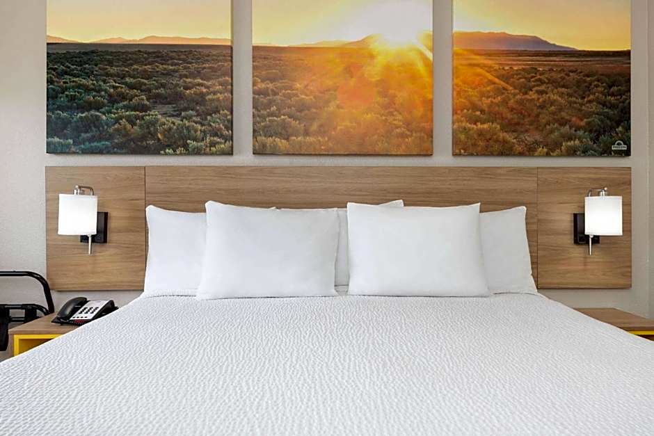 Days Inn by Wyndham Wichita Falls