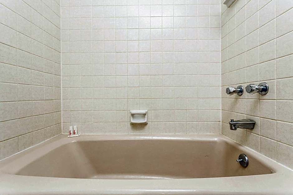 Super 8 by Wyndham Wendover