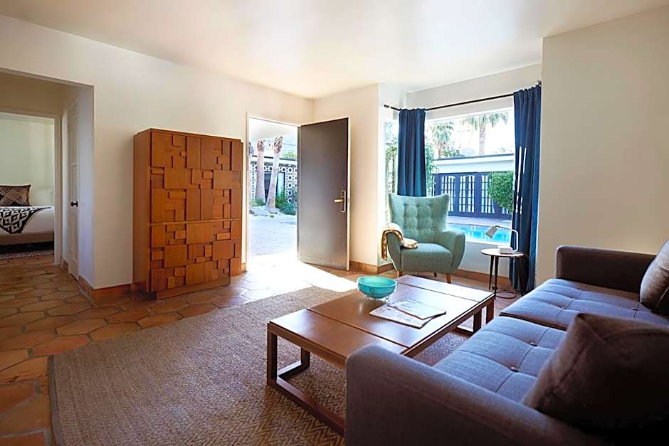 Villa Royale Inn