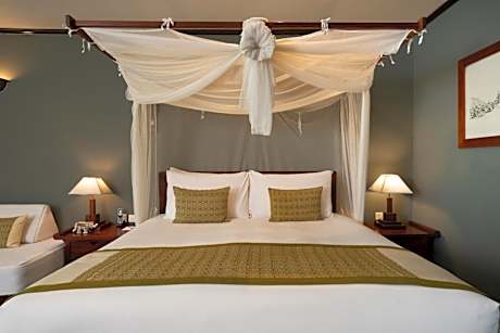 Mountain and Pool View Junior Suite