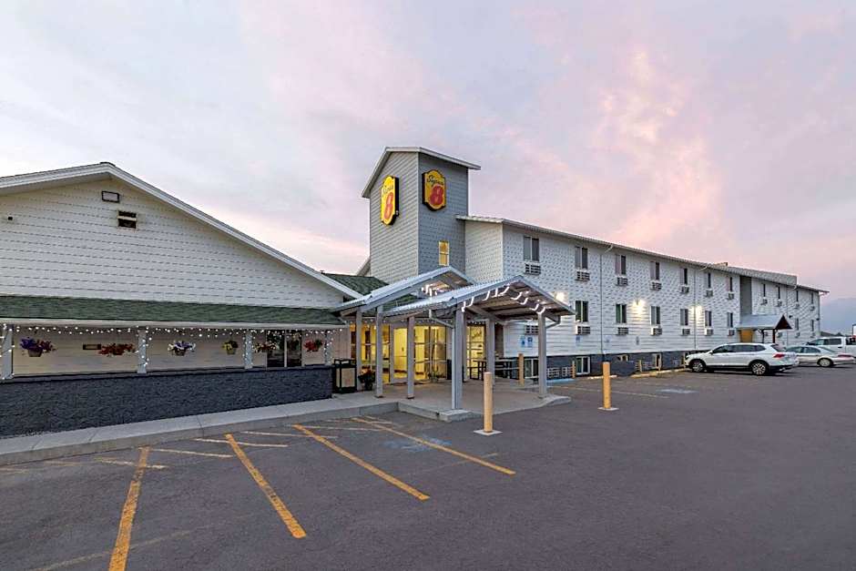 Super 8 by Wyndham Belgrade/Bozeman Airport