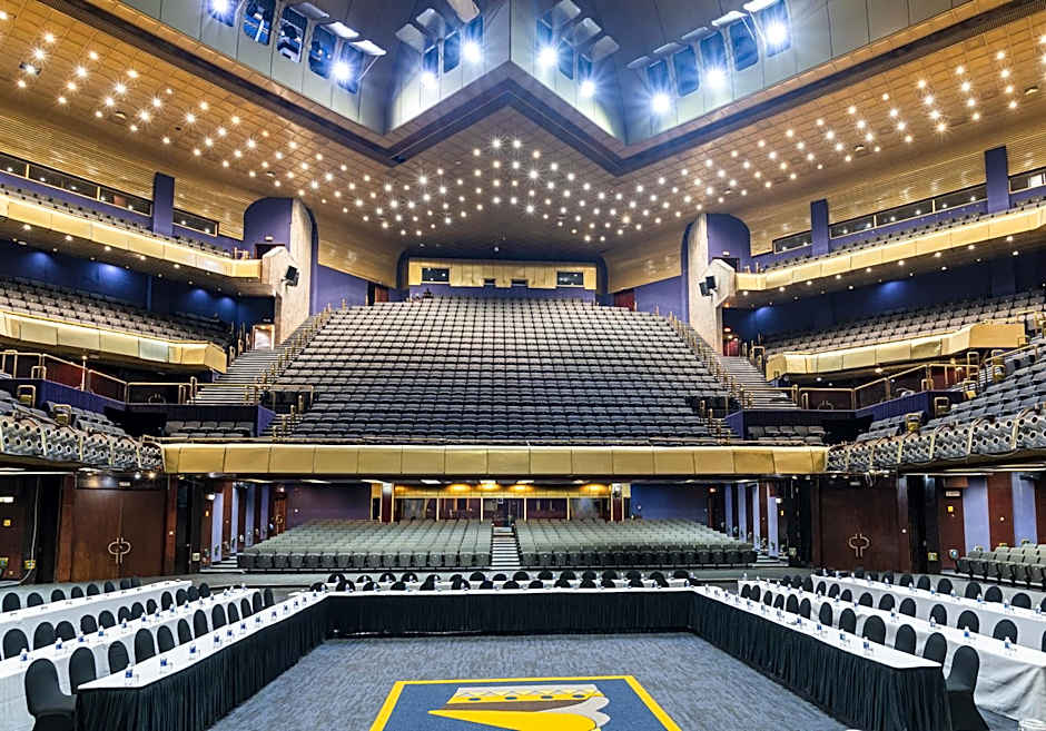 Rainbow Towers Hotel & Conference Centre