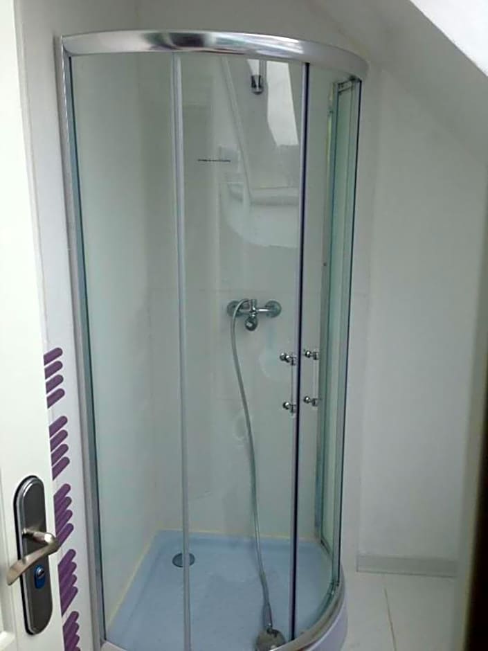 Ardenlea House Hotel B&b