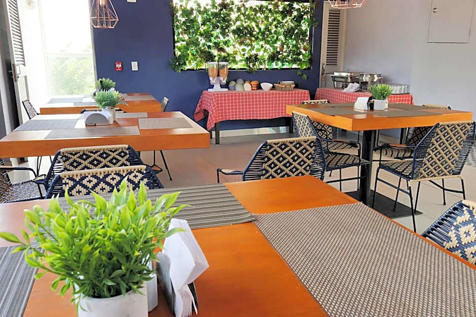 Hotel Lleras 10