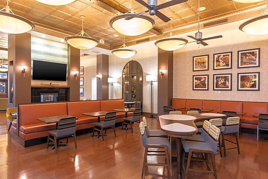 Homewood Suites By Hilton Indianapolis-Downtown, In