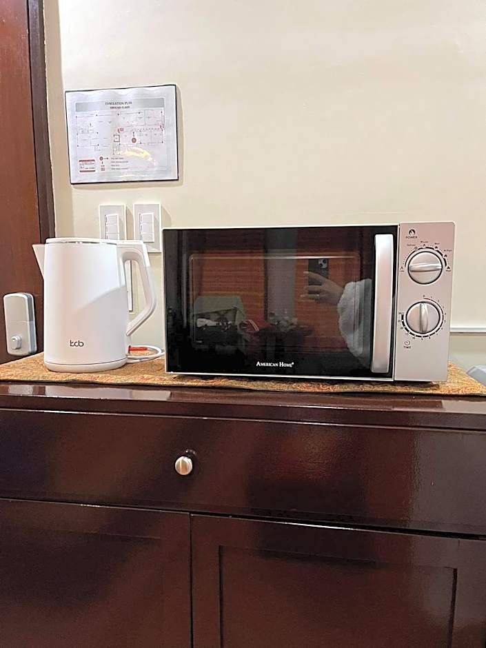 3 Pax Charming Foggy Cold Breeze, Cozy Gardenville Hotel