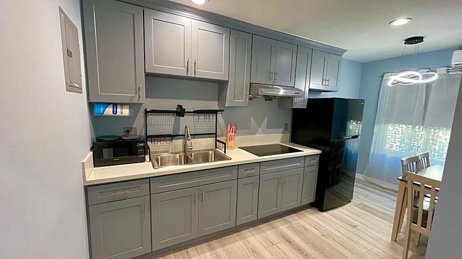 Quintessence ApartHotel