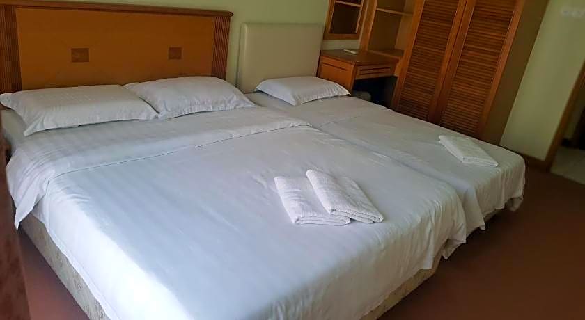 Homestay Marina Court Resort