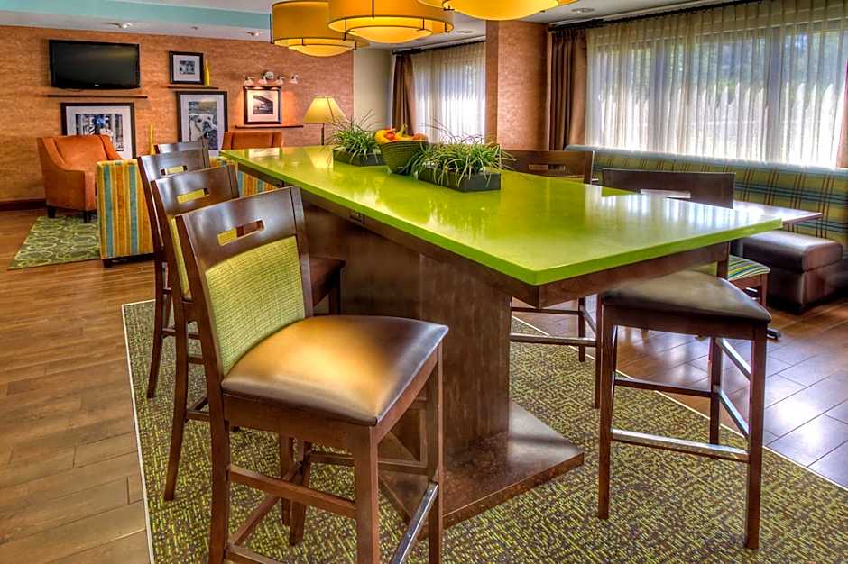 Hampton Inn By Hilton Goldsboro