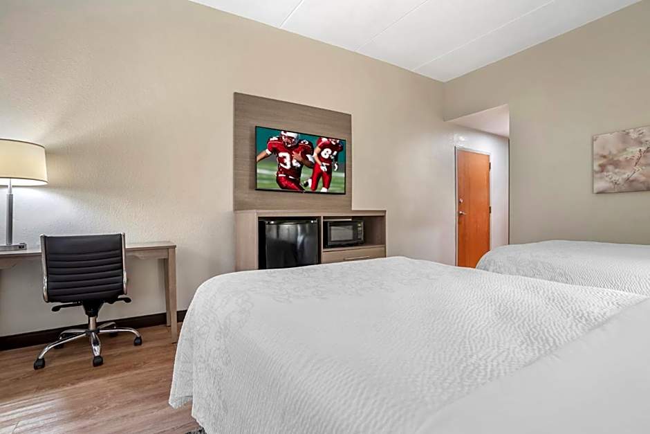 Red Roof Inn & Suites Vicksburg