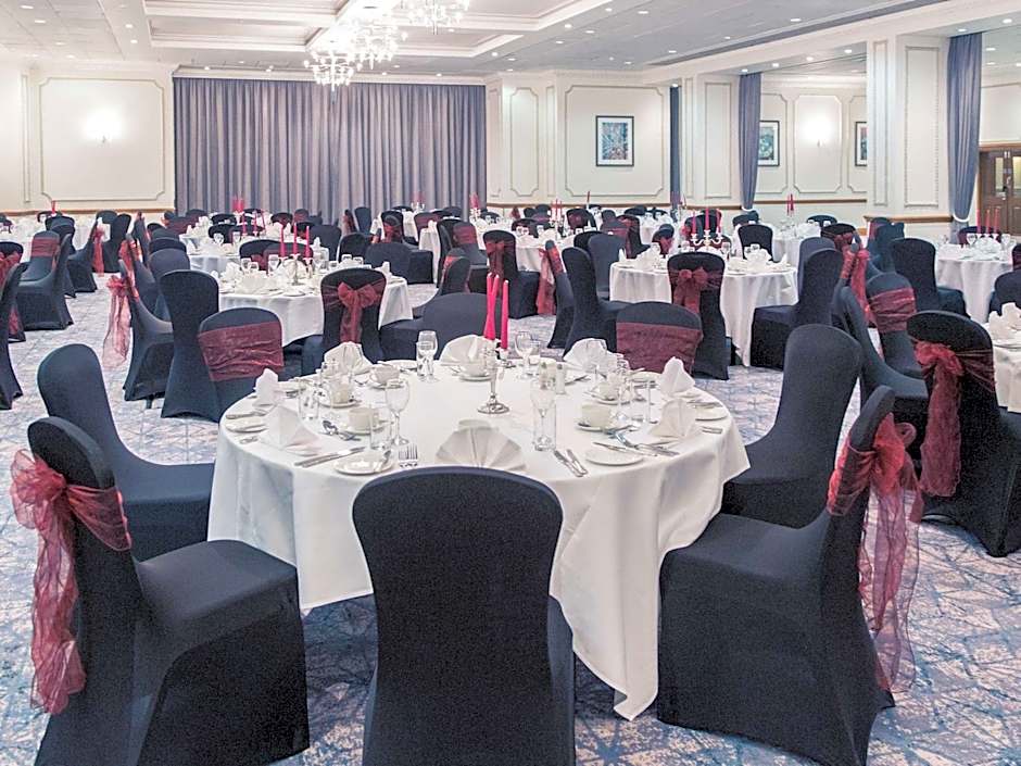 Bristol Grand Hotel By Sunday