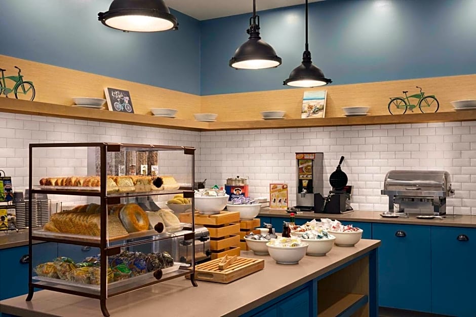 Country Inn & Suites by Radisson, St. Charles Historic District
