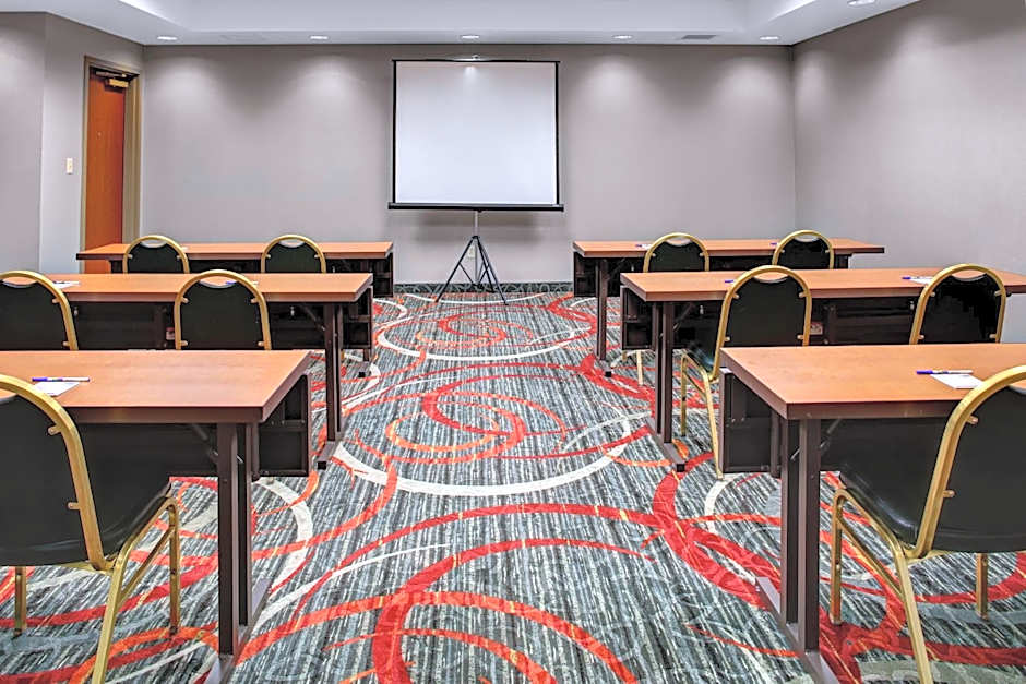 Holiday Inn Express Hotel & Suites Pittsburgh-South Side By IHG