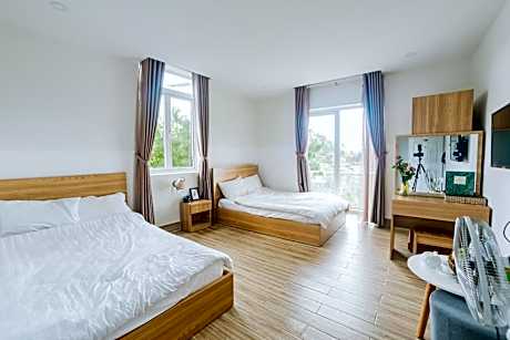 Quadruple Room with Balcony