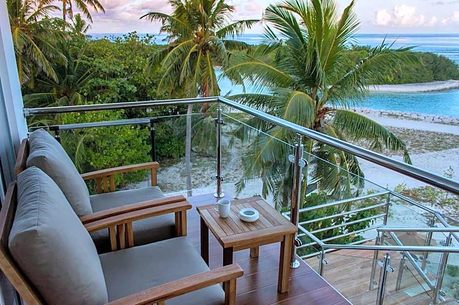 Reef Edge Thulusdhoo