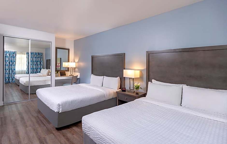 Beachfront Inn and Suites at Dana Point