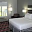 Holiday Inn Express & Suites Bonham By IHG