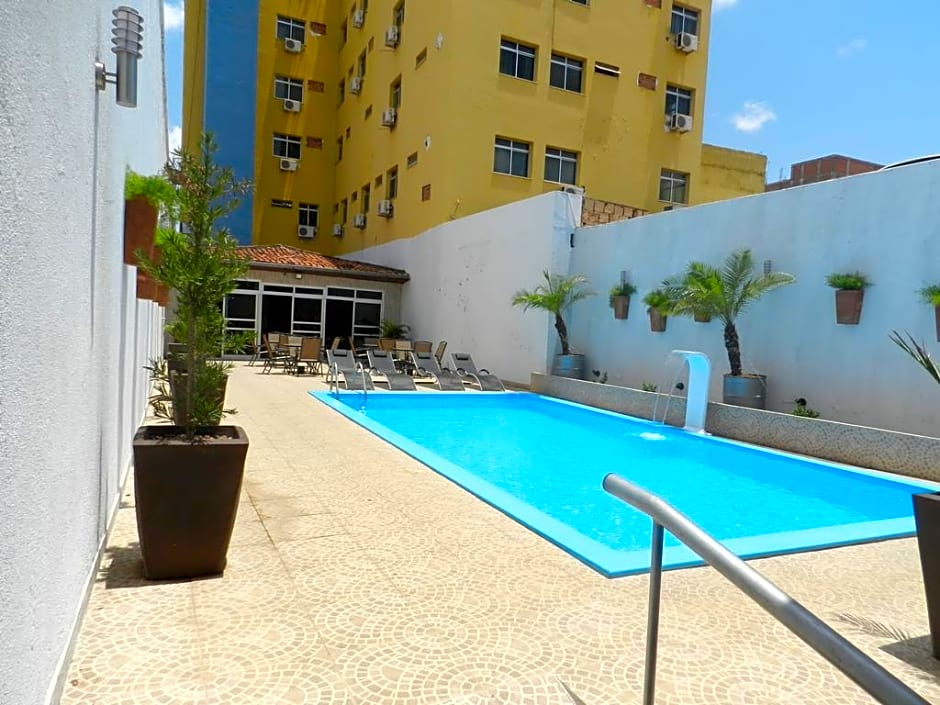 Alcazar Palace Hotel