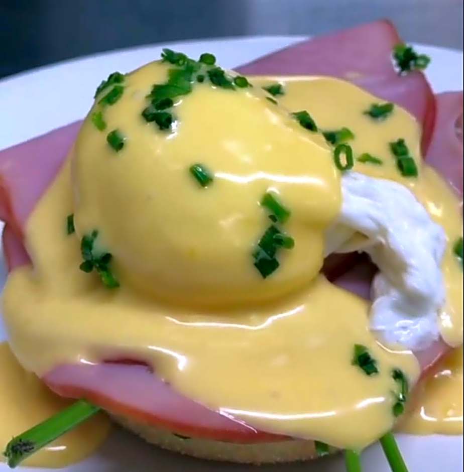 The Man from Snowy River Hotel