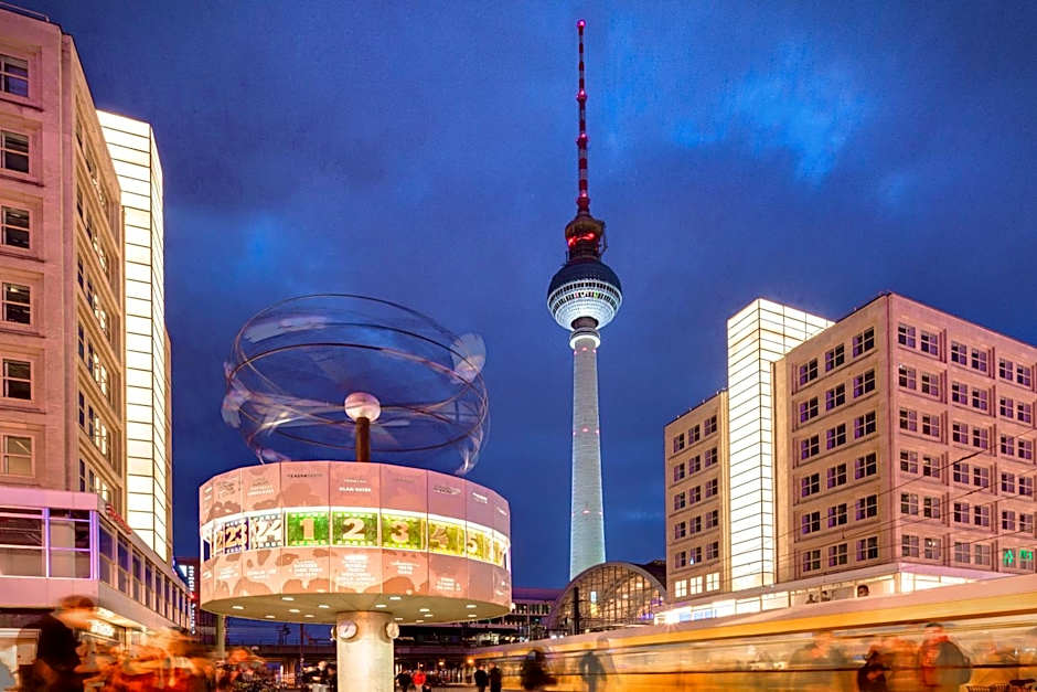 Holiday Inn Berlin-Alexanderplatz, an IHG Hotel