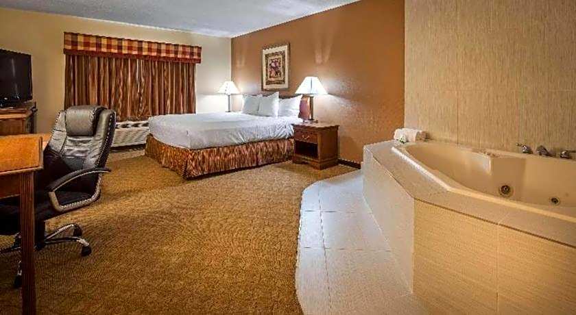 Days Inn by Wyndham St. Charles IL