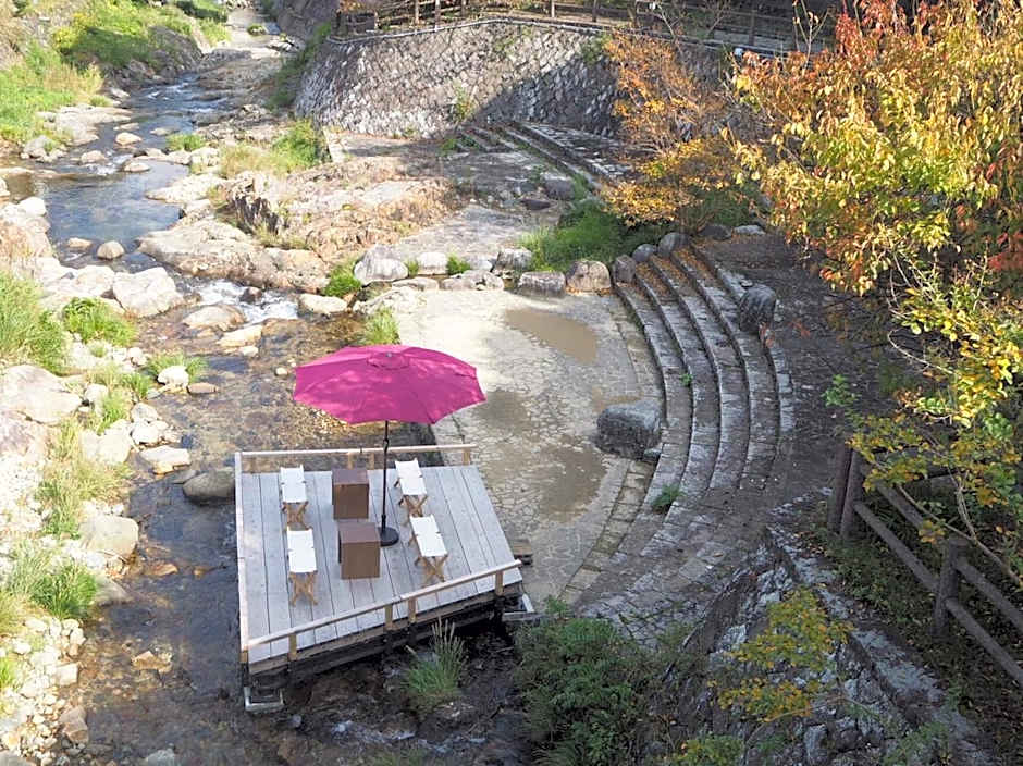 Gyokusenkaku