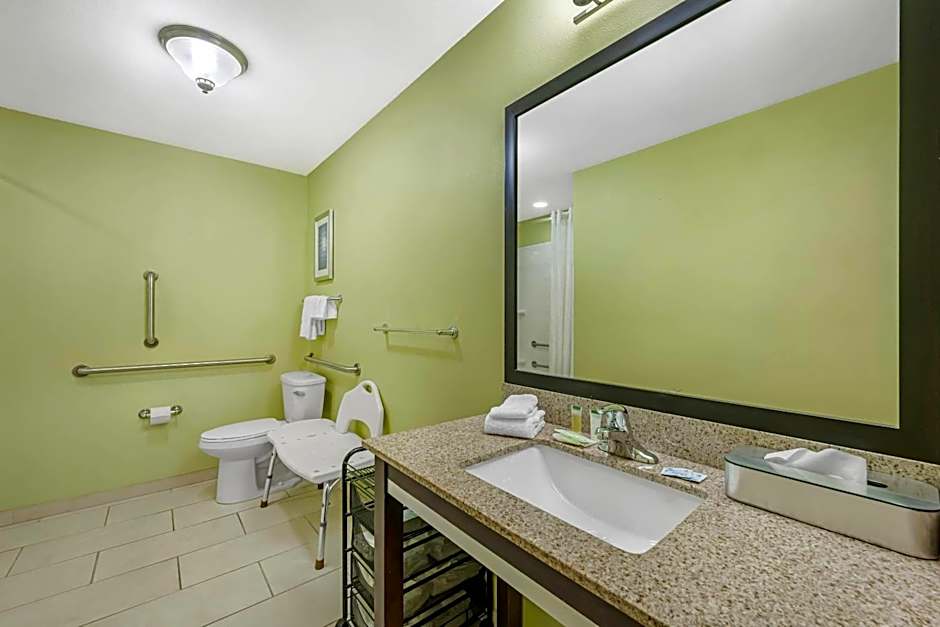 Sleep Inn & Suites Altoona North