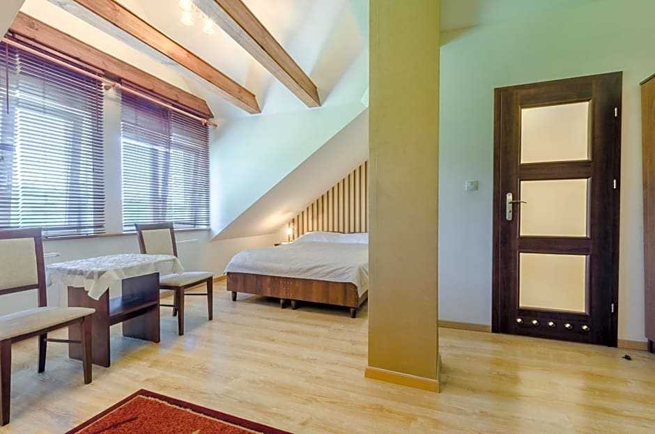 Willa Mycyny oraz domki