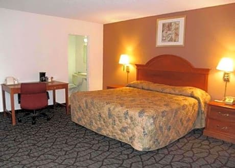 1 King Bed, Nonsmoking