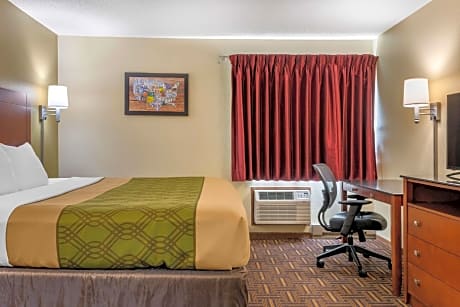 1 King Bed, Nonsmoking