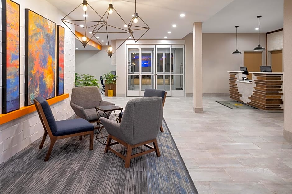 La Quinta Inn & Suites by Wyndham Williston Burlington