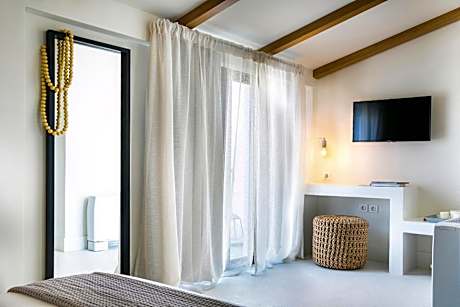 Superior Double Room with Side Sea View