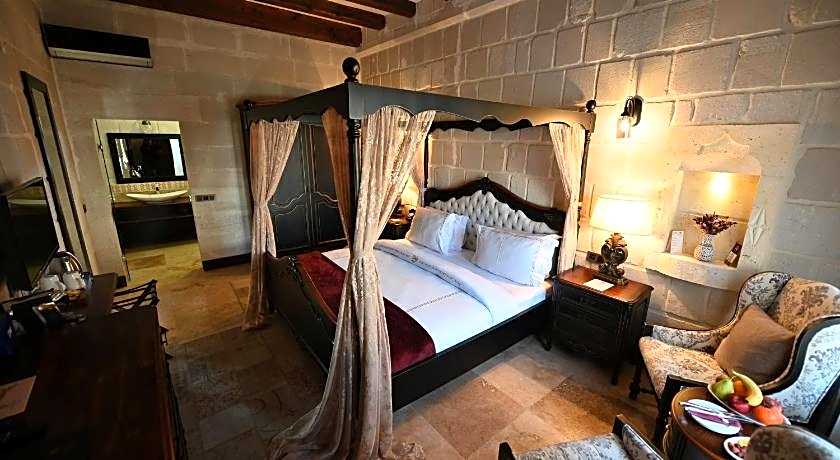 Seraphim Cave Hotel