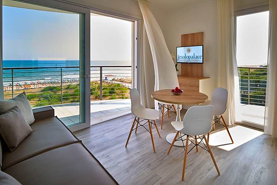 Jesolopalace Hotel & Aparthotel