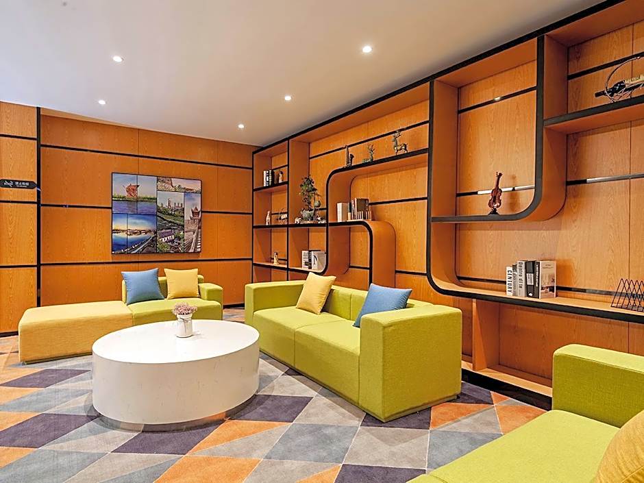 Chonpines Hotel Jingzhou Ancient City Dongmen – Jingzhou, OH