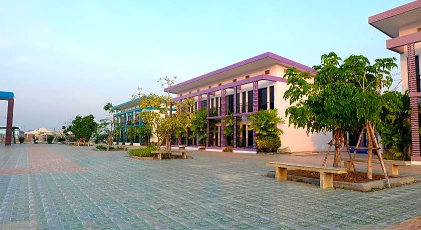 Menam Resort